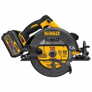 Profile photo of DeWalts FLEXVOLT circular saw with their 60 volt battery.