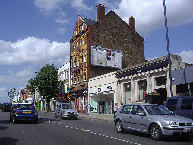 North Finchley street - security